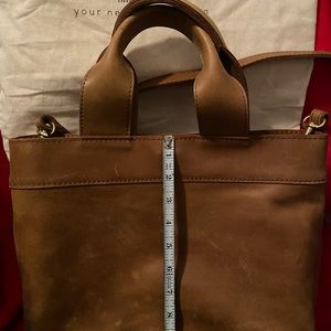 Sinclaire Crossbody Raven & Lily from Magnolia